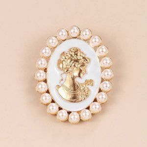 Brooch